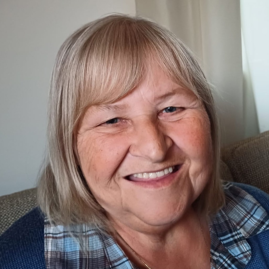 Helga, 72 Jahre