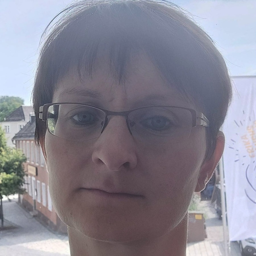 Manuela, 42 Jahre